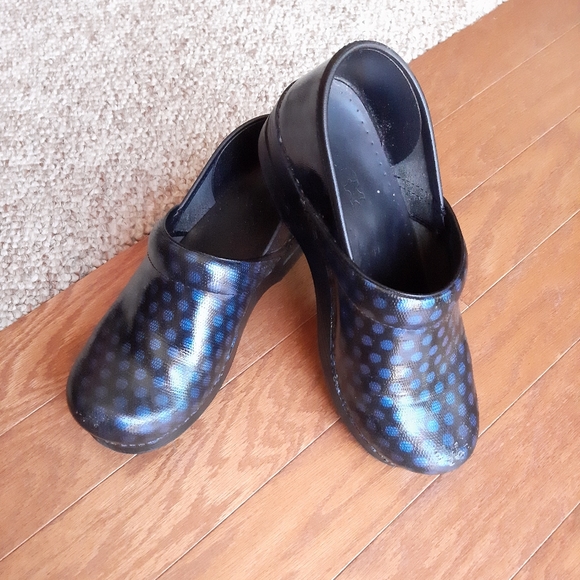 Dansko Clogs size 39 - Picture 10 of 15